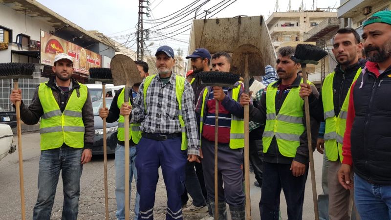 اعتصام لعمّال بلدية الغازية: خمسة أشهر بلا رواتب