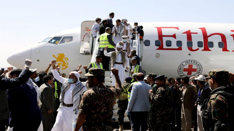  نصر يمني بانجاز تحرير الأسرى