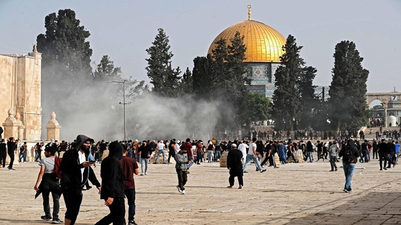 مرابطو الأقصى برزوا للشرِّ المُطلق: الاحتلال والمستوطنون يدنّسون المسجد المبارك ويوسّعون اعتداءاتهم