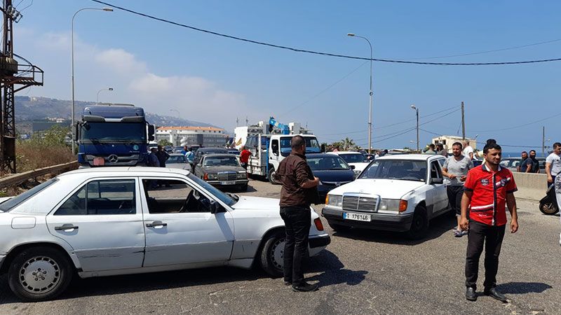 بعد انقطاعهم من المازوت.. سائقو الشاحنات والباصات يرفعون الصوت