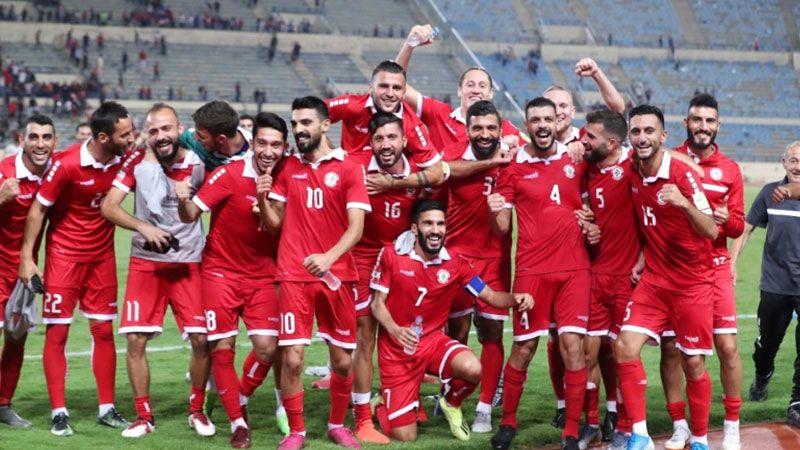 منتخب لبنان يغادر إلى الامارات تحضيرًا لمواجهتها في تصفيات المونديال