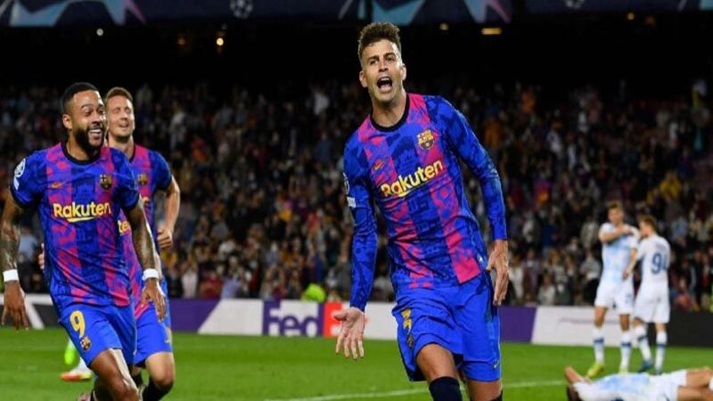 انتصار أول لـ"برشلونة" ورونالدو يقود مانشستر يونايتيد للفوز