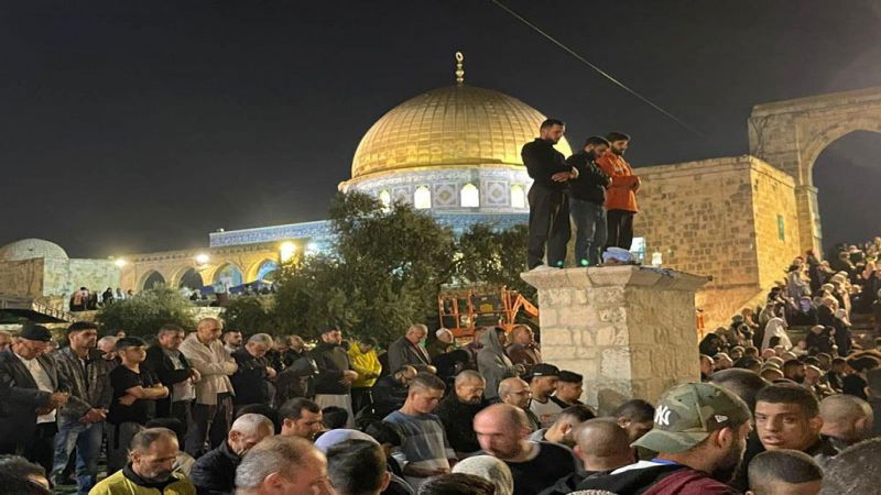 الاحتلال يمنع رفع آذان العشاء بالأقصى ودعوات لأهالي الداخل لحمايته