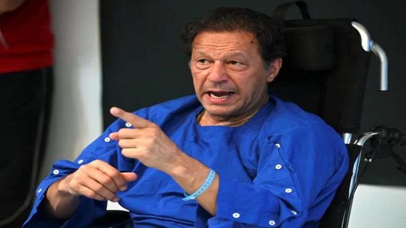 عمران خان: مسيرتنا لن تتوقّف