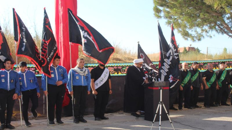 رفع راية الإمام الحسين (ع) في كيفون بحضور ممثل للعتبة الحسينية المقدسة