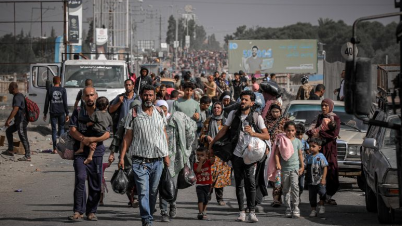 فلسطين المحتلة| جيش الاحتلال يطلب من سكان المغازي وشارع صلاح الدين والفاروق والأمل الاخلاء فورًا