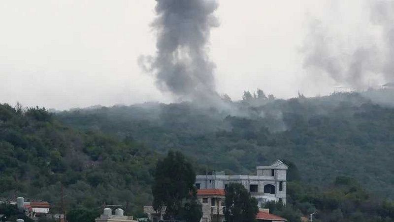  فلسطين المحتلة| مدفعية الاحتلال تقصف محيط مسجد حمزة وحي أبو رجيلة ببلدة خزاعة شرق خان يونس بعدد من القذائف