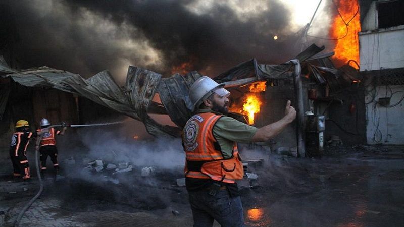 فلسطين المحتلة| الدفاع المدني في غزة: القصف على مواصي خان يونس خلف 3 حفر بعمق يصل إلى نحو 10 أمتار والمنطقة كانت تضم بين 20 و40 خيمة نازحين