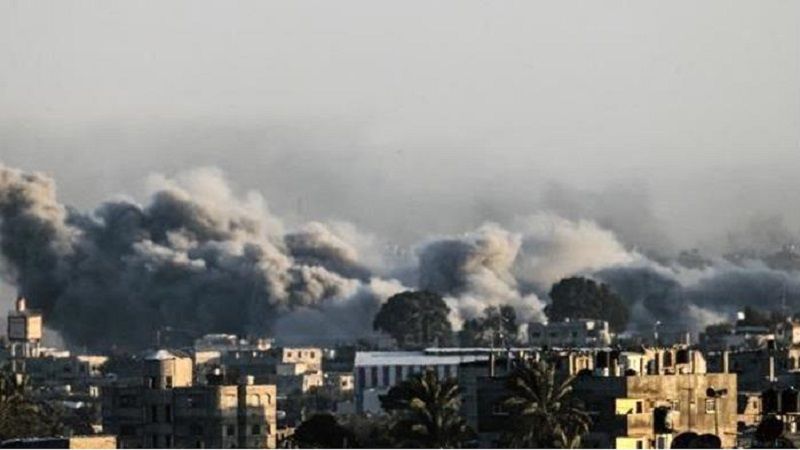 فلسطين المحتلة| الاحتلال ينسف مباني سكنية في حي الزيتون جنوب شرق غزة 