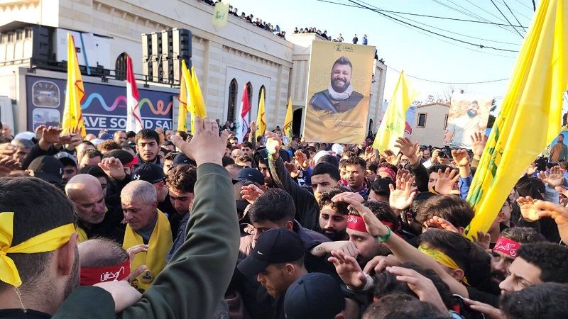 بالصور| حزب الله وجماهير المقاومة يشيّعون الشهيد حسن حجازي في طير دبا