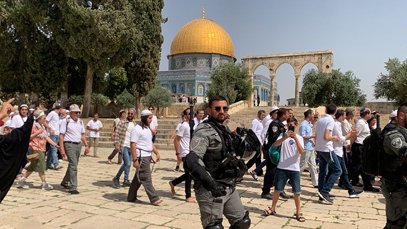 قبيل شهر رمضان .. قوات الاحتلال تقتحم الأقصى تزامنًا مع اقتحامات المستوطنين