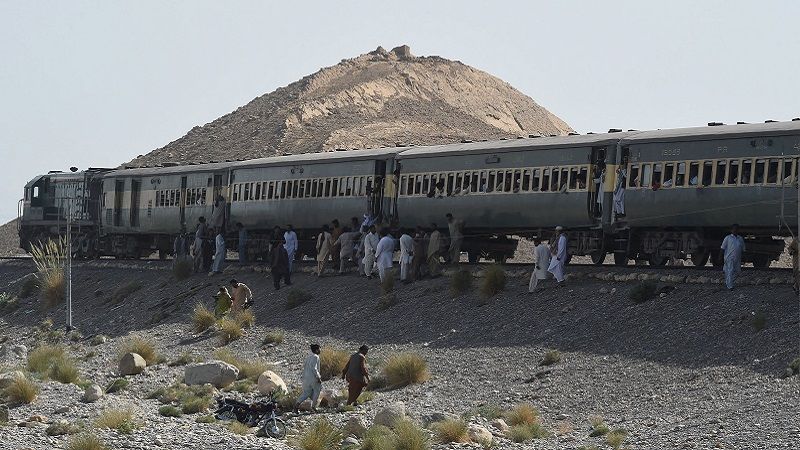 باكستان| مصدر أمني: تحرير 190 من الرهائن بينهم نساء وأطفال ومقتل 30 من الإرهابيين