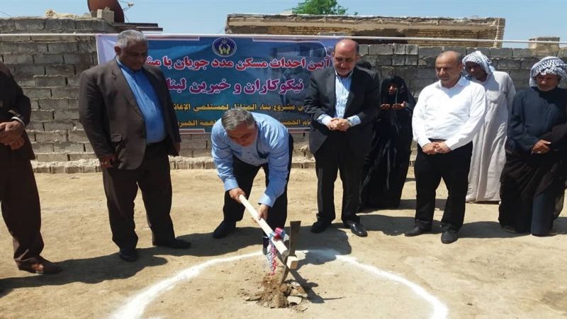 حملة "واجبنا أن نقف معهم" مستمرة .. توزيع تبرعات للمتضررين من الفيضانات في خوزستان